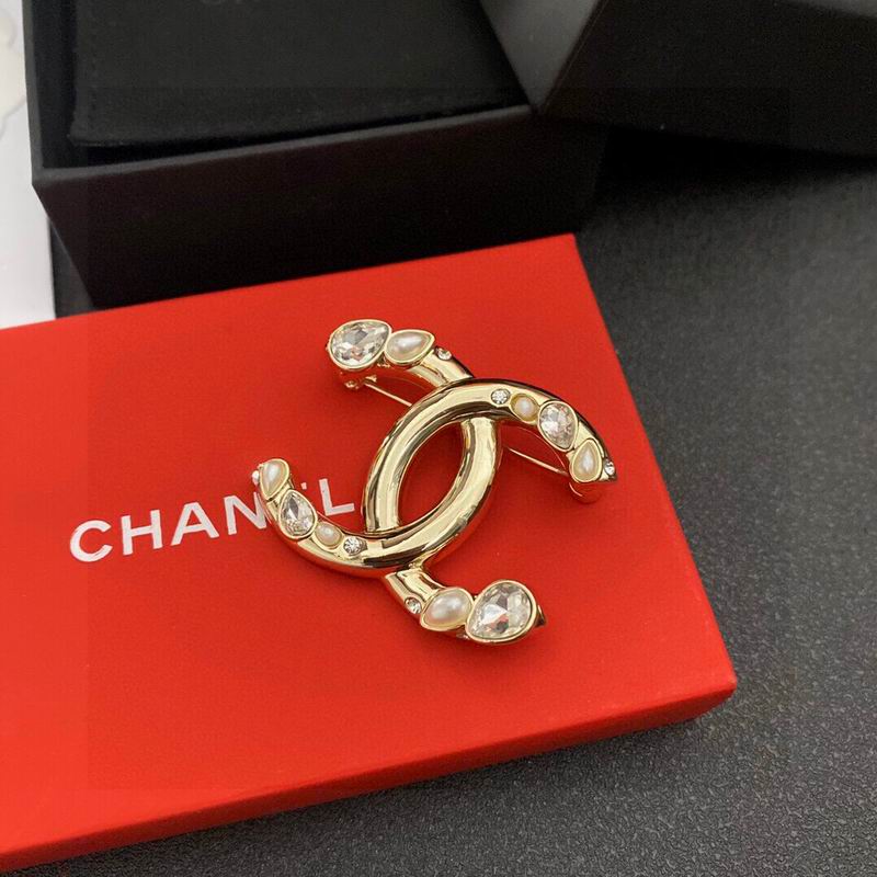 Chanel Brooch 1lyx103